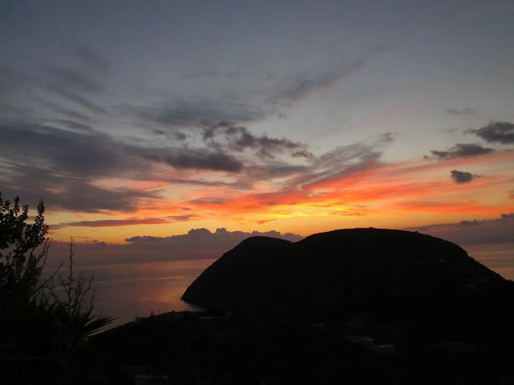 Pomelia Apartment Lipari